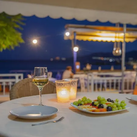 Appartement St Peter & Paul At Charaki